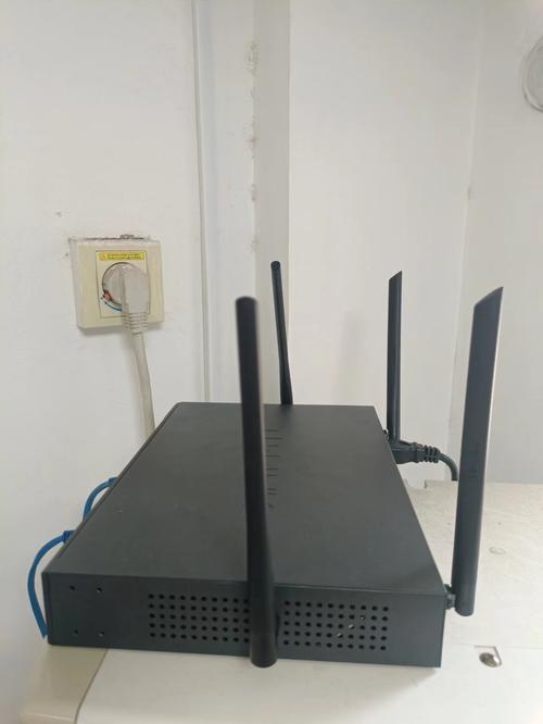 路由器选购避坑指南 从WAN/LAN口看懂百万用户的真实晒单选择